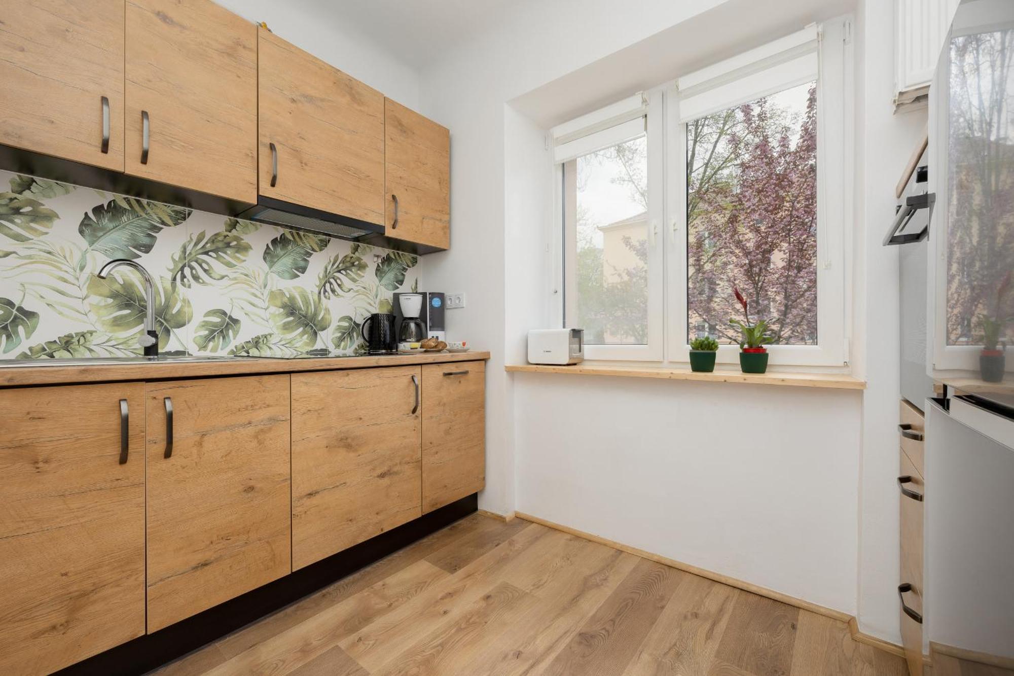 Spacious Apartment For 6 People Near The Old Town By Noclegi Renters Warschau Exterior foto